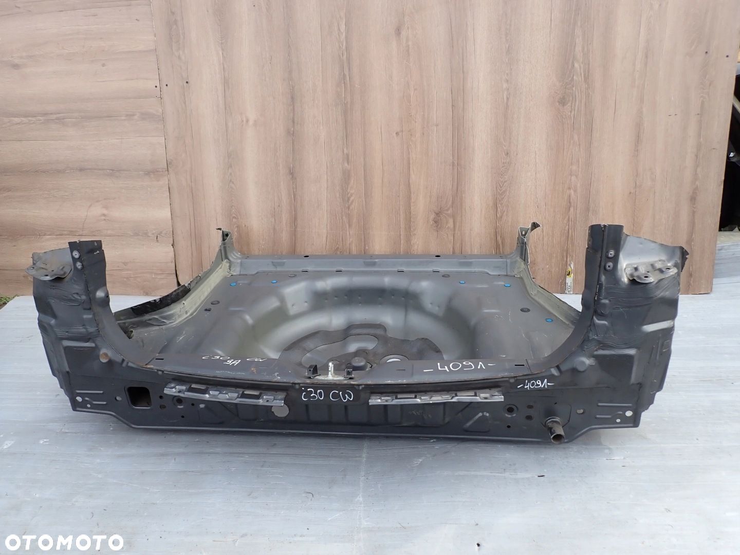 HYUNDAI I30 KOMBI 07-12 PAS TYLNY WANNA 9A - 1