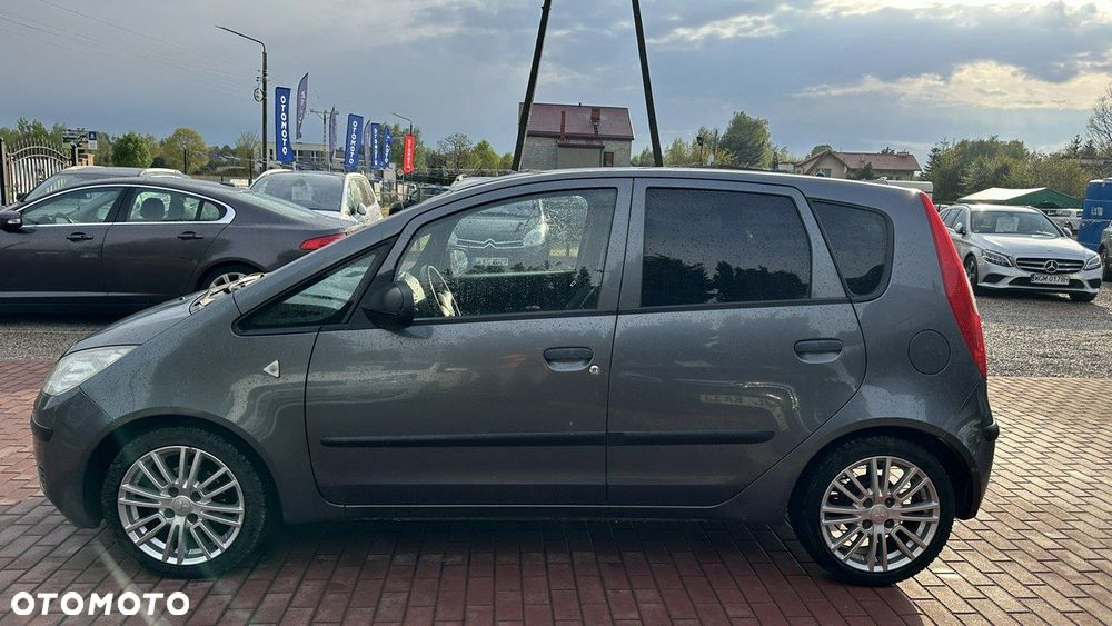 Mitsubishi Colt - 8