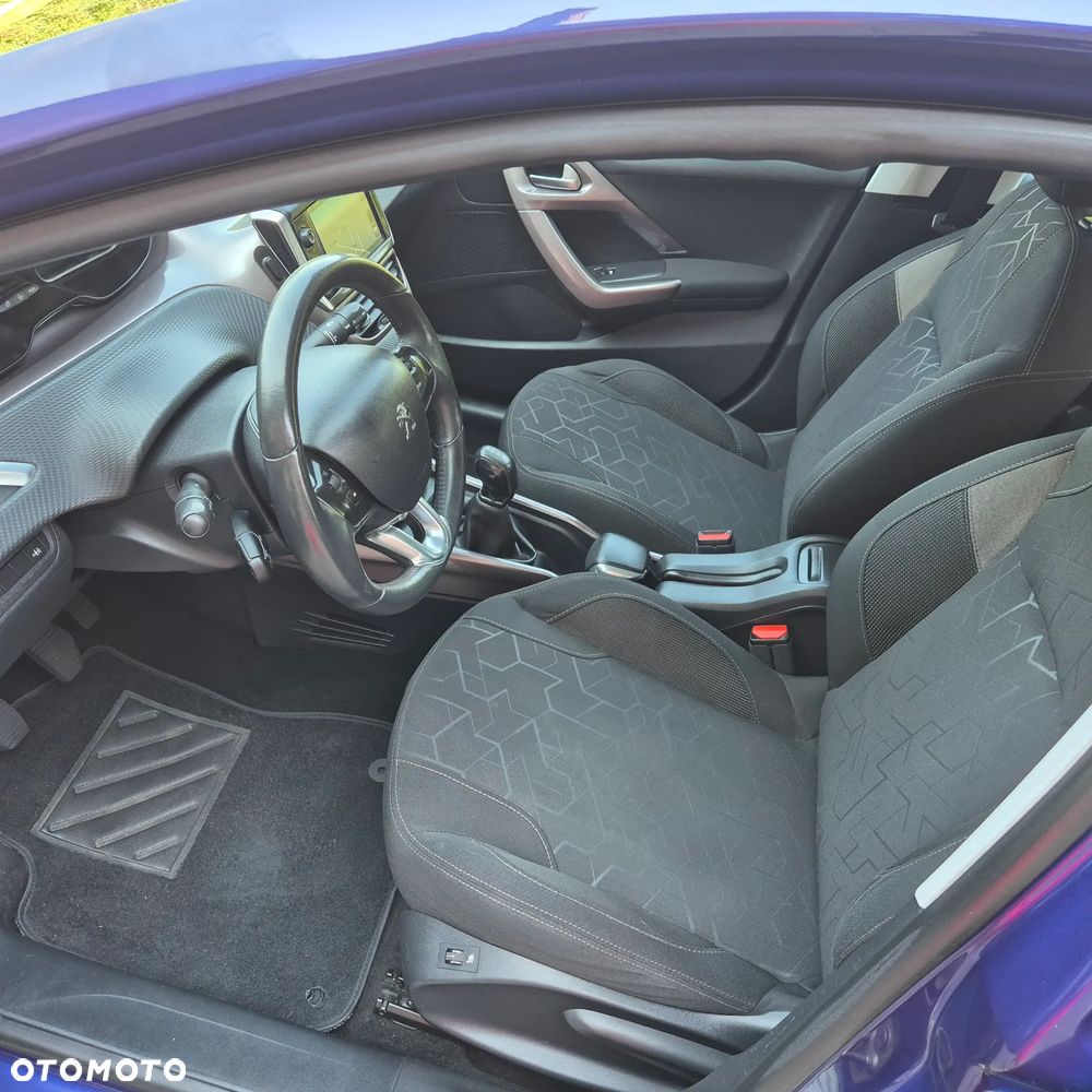 Peugeot 2008 PureTech 82 Active - 8