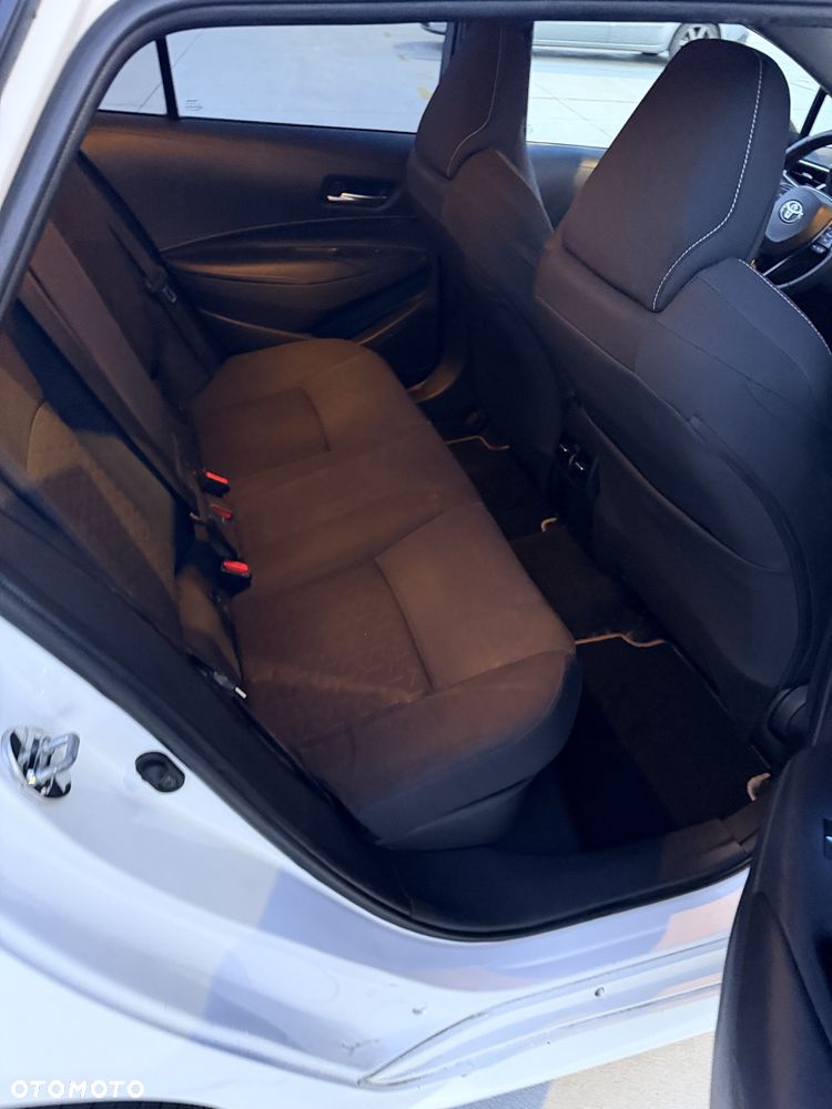 Toyota Corolla - 9