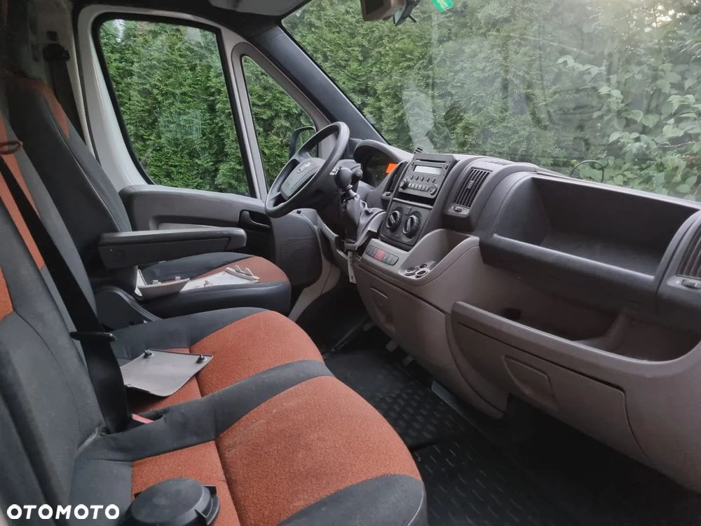 Fiat DUCATO III MAXI 2.3 JTD 120 VAN LIFE "LE FOURGON MILLENIUM" - 19