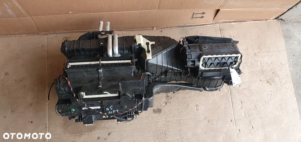 Nagrzewnica obudowa nagrzewnicy silnik kompletna Audi A5 A4 B8 8T1820005E - 2
