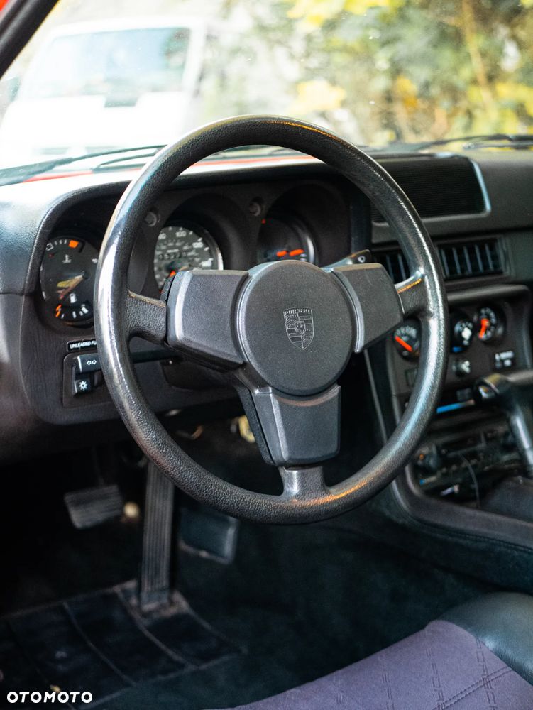 Porsche 924 - 7