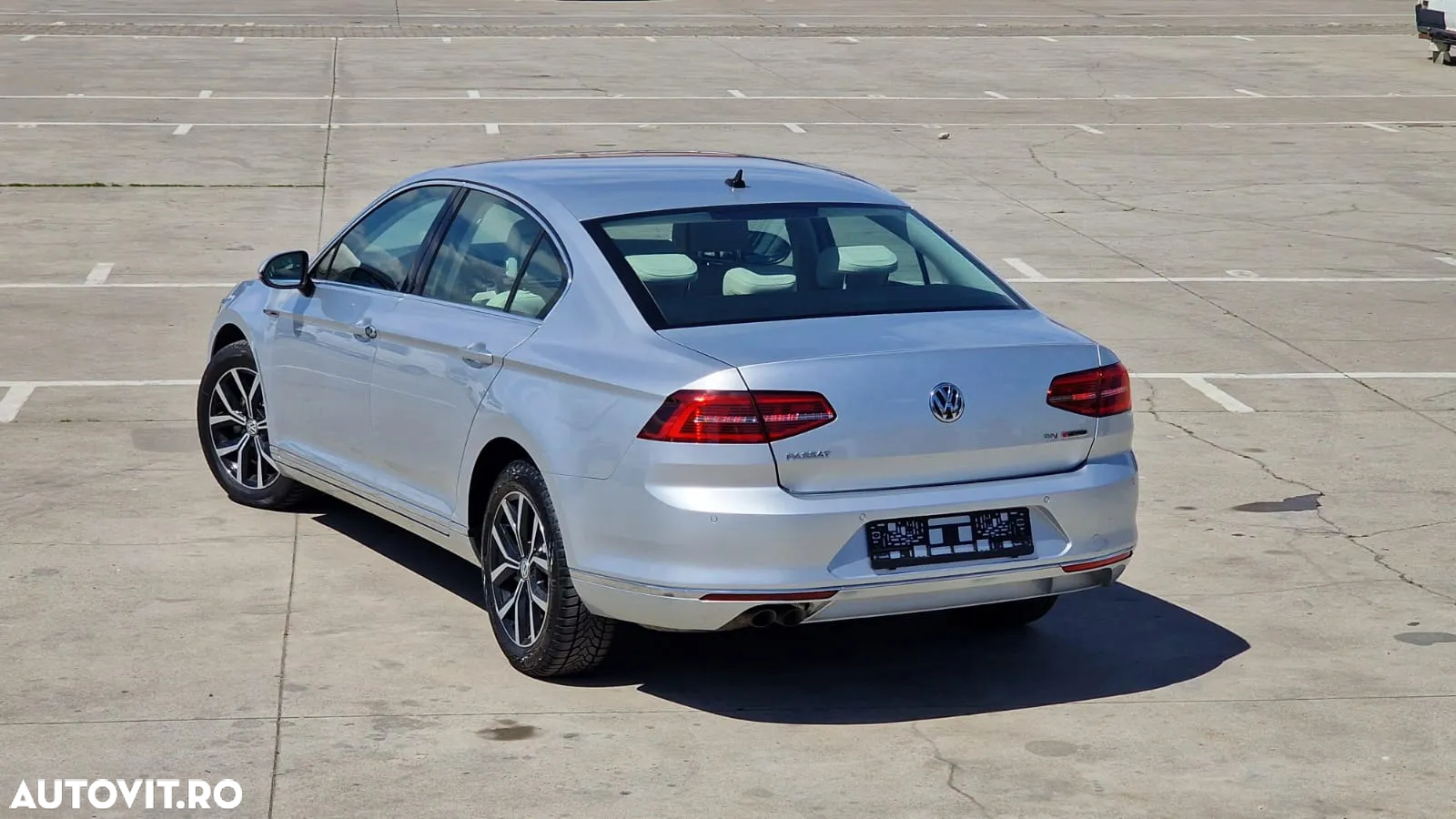 Volkswagen Passat Variant 2.0 TDI DSG 4Motion Highline - 7