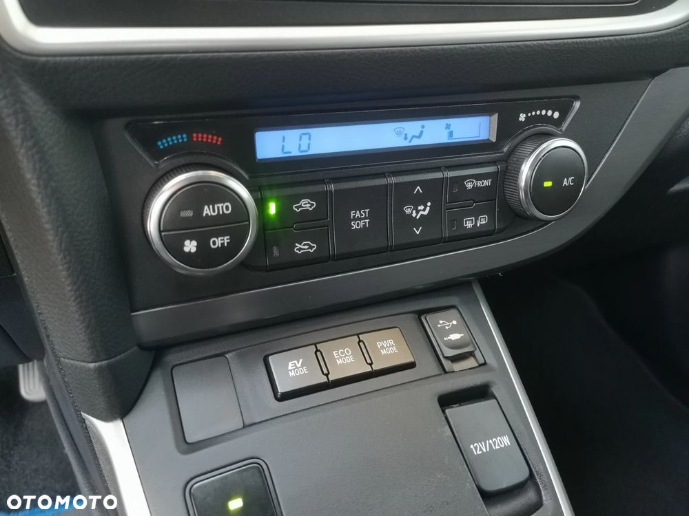 Toyota Auris 1.8 VVT-i Automatik Comfort - 26
