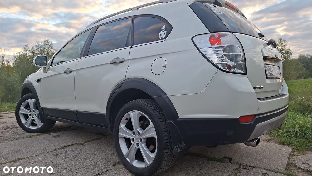 Chevrolet Captiva 2.2 d LT+ - 14