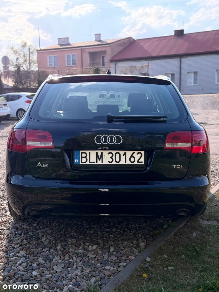 Audi A6 Avant - 11