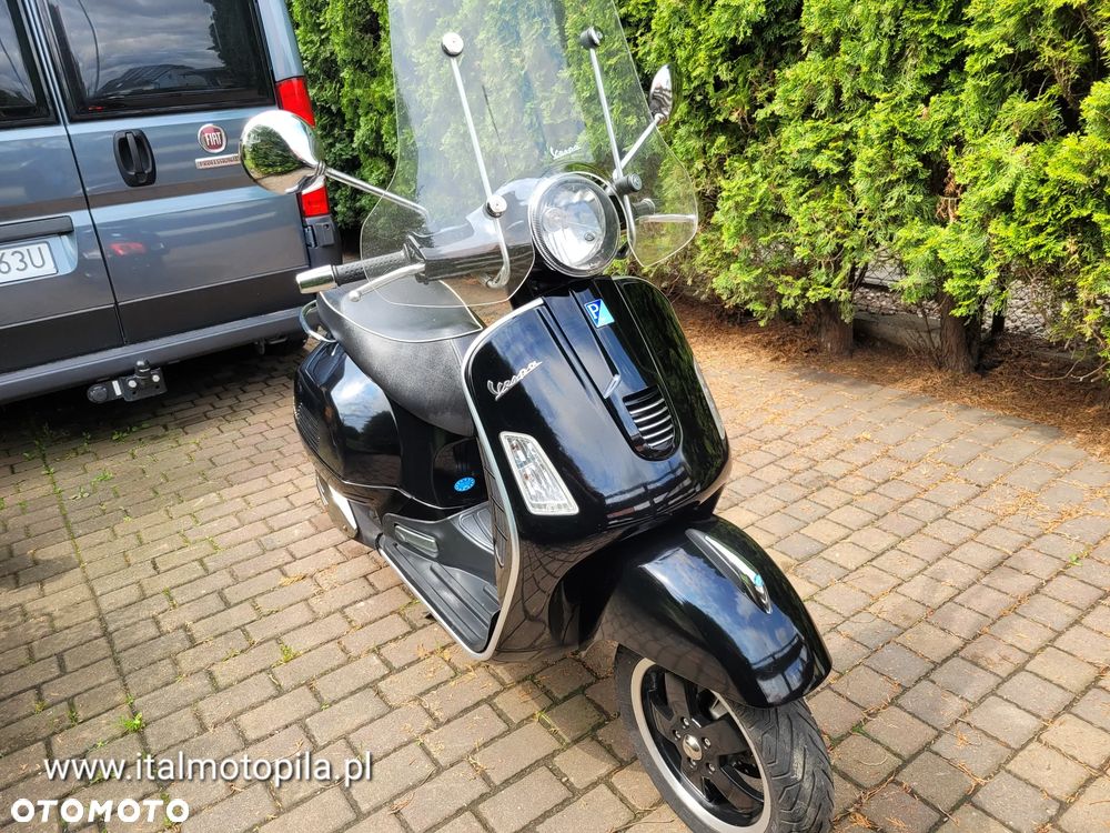 Piaggio Vespa - 18
