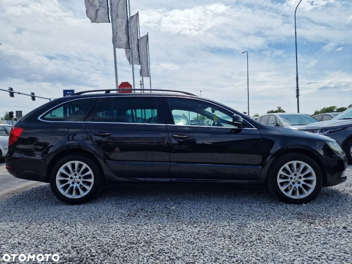 Skoda Superb 2.0 TDI Active DSG - 8