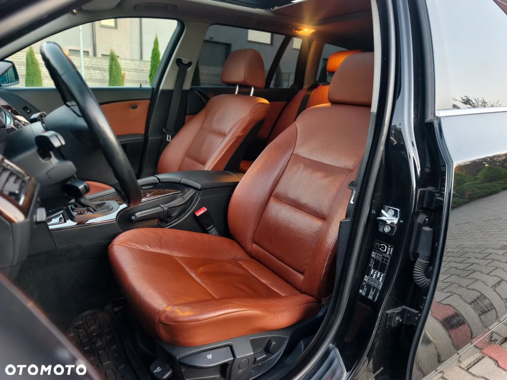 BMW Seria 5 525i Touring - 7