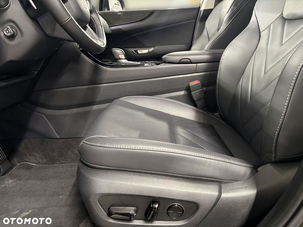 Lexus NX 350h Omotenashi AWD - 19