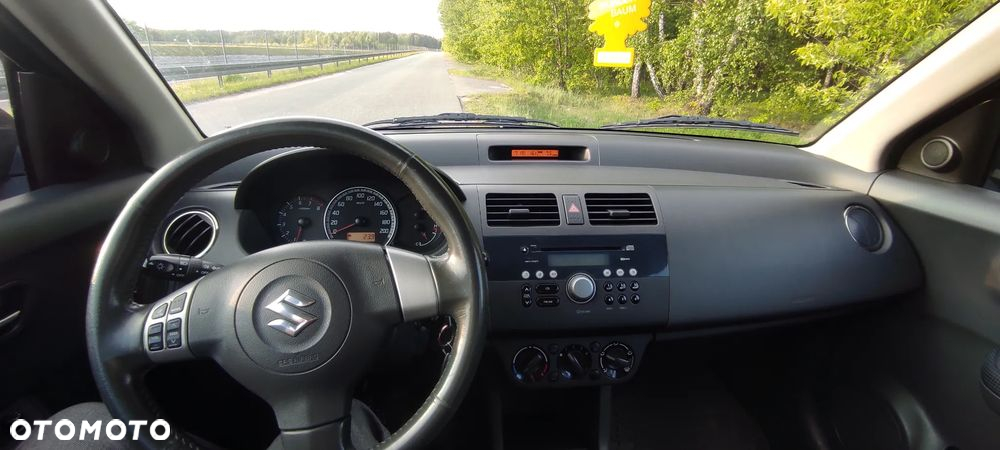 Suzuki Swift 1.3 GLX / Comfort - 9