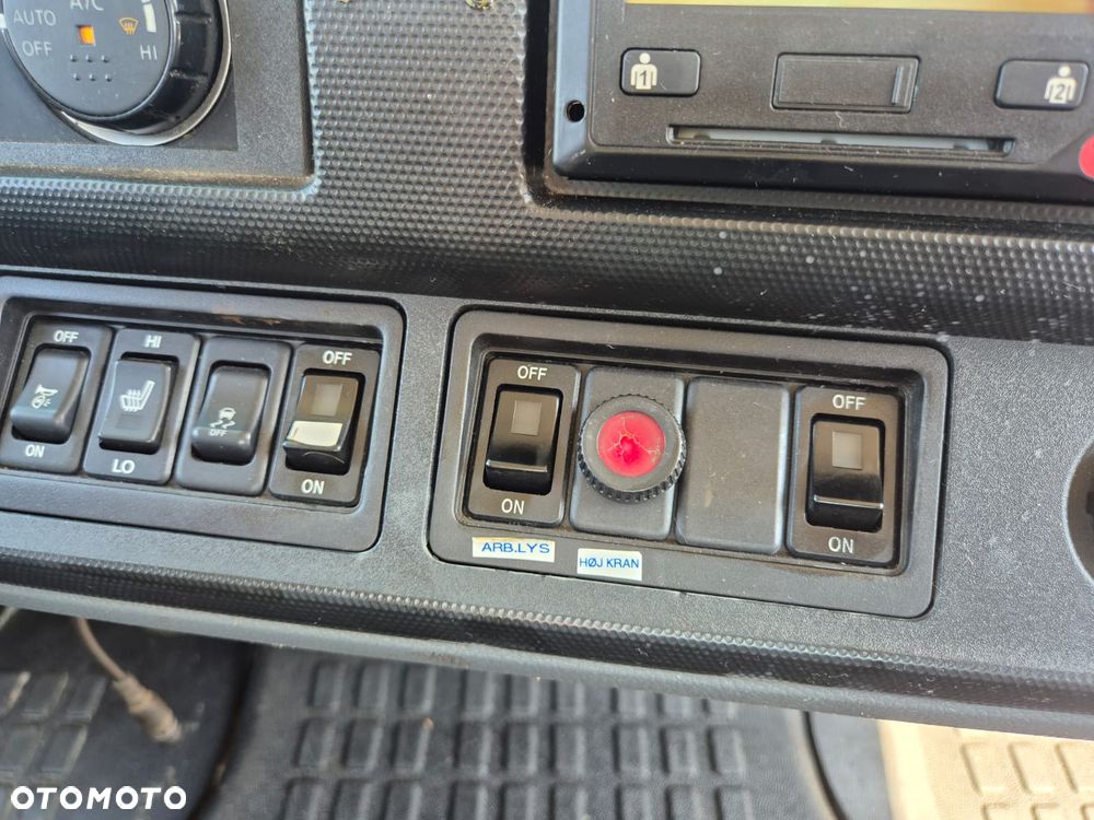 Renault D 7.5 180 / SKRZYNIA / HDS FASSI F32 / NISKI PRZEBIEG / BEZWYPADKOWY / OKLEJONY / AUTOMAT / CHWYTAK / SERWISOWANY / UNIKAT / EURO 6 - 26