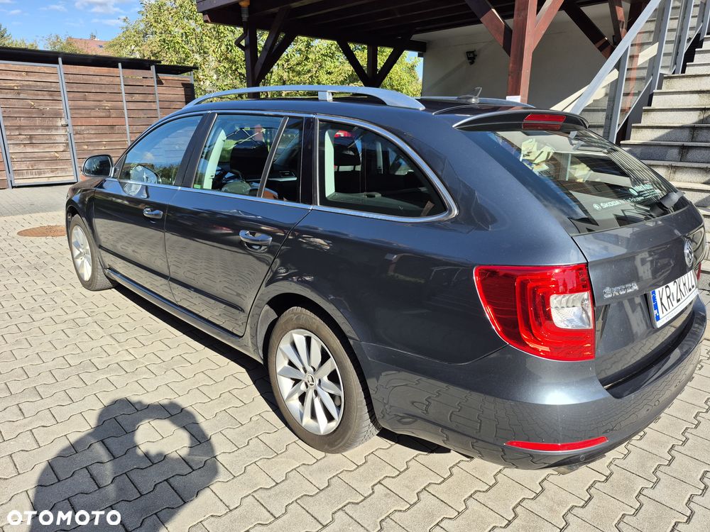 Skoda Superb 2.0 TDI 4x4 Ambition - 2