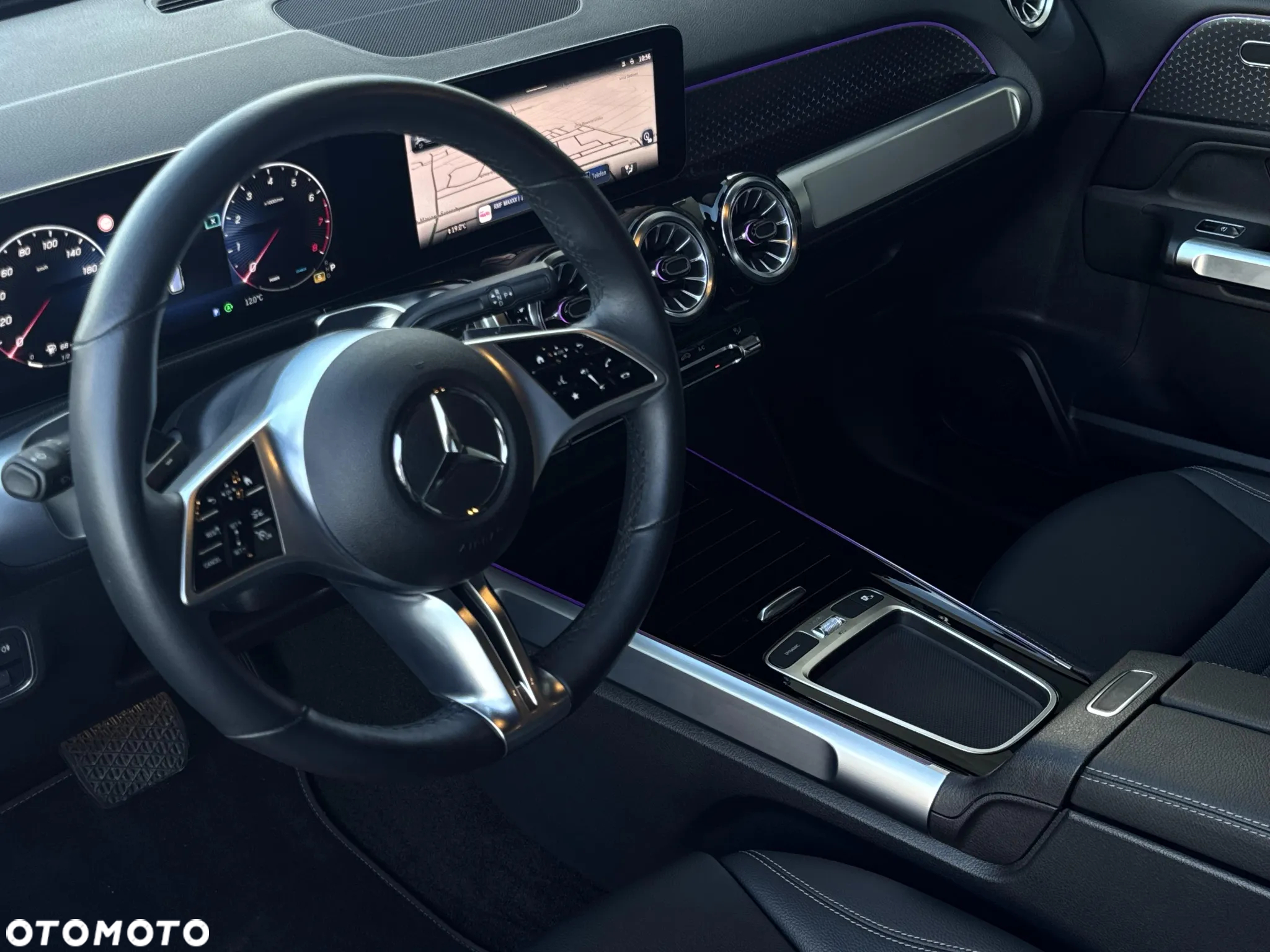 Mercedes-Benz GLB - 3