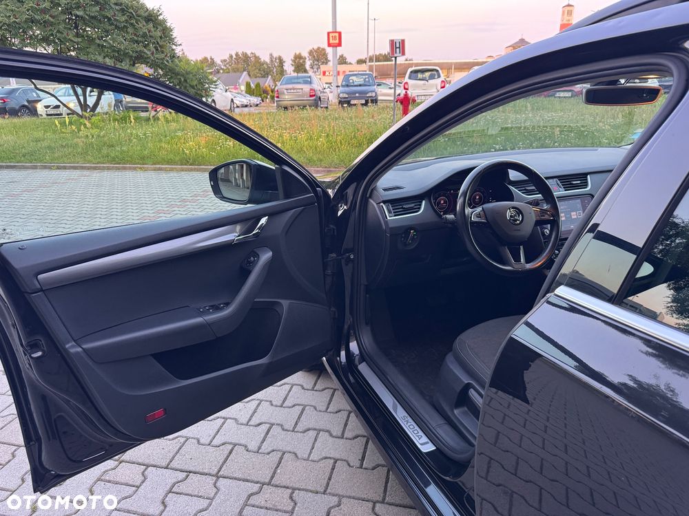Skoda Octavia 2.0 TDI Style DSG - 33
