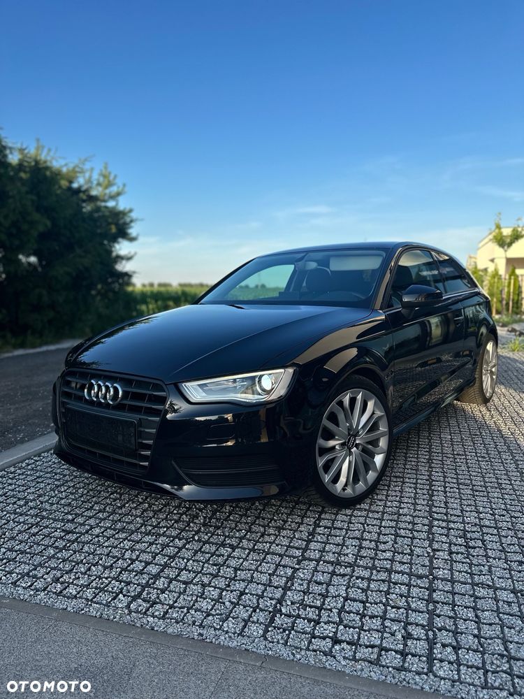 Audi A3 3-drzwiowe 1.2 TFSI Attraction - 1