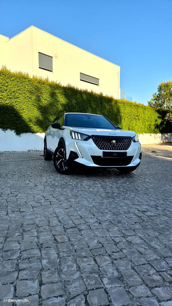 Peugeot 2008 1.2 PureTech GT EAT8 - 1