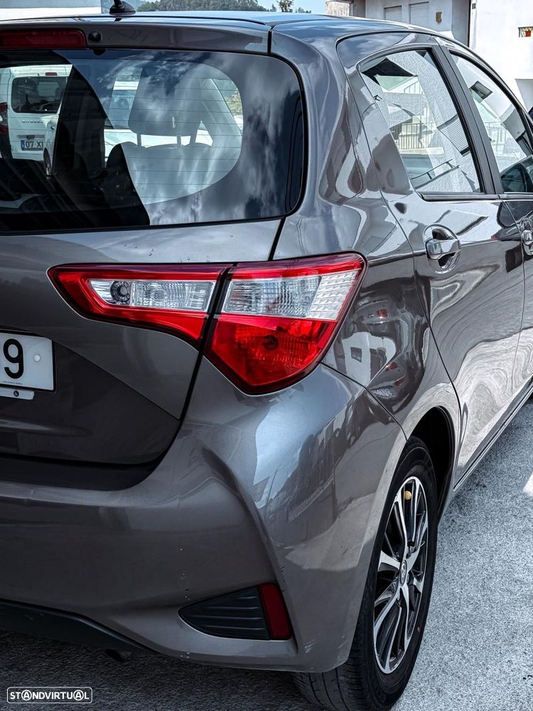 Toyota Yaris 1.0 VVT-i Exclusive - 13