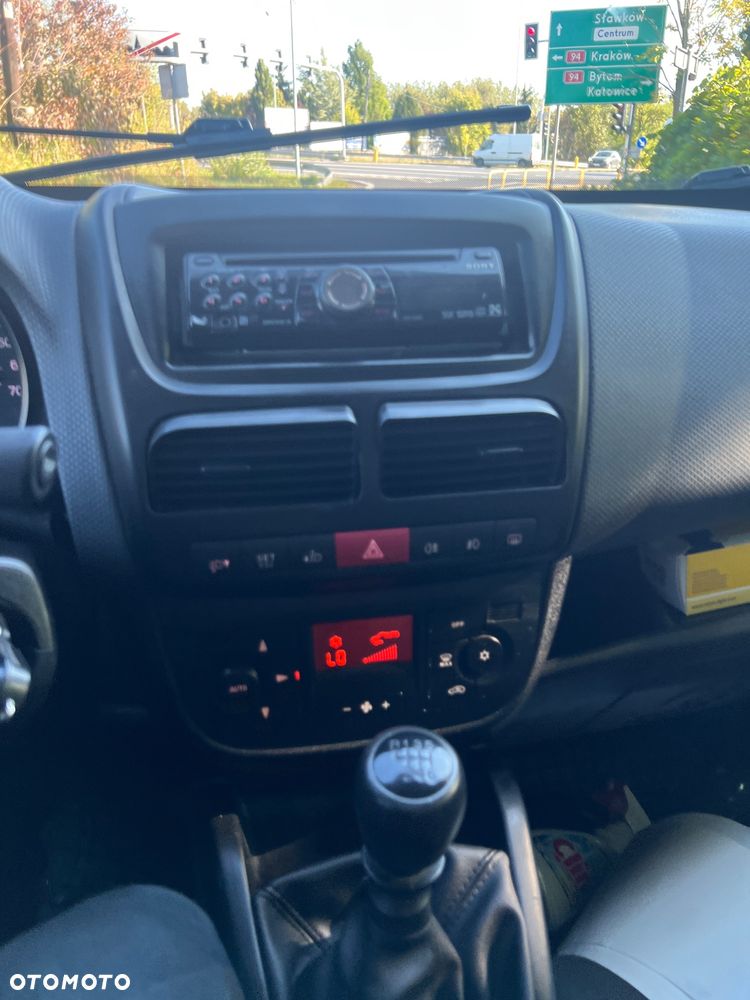 Fiat Doblo - 21