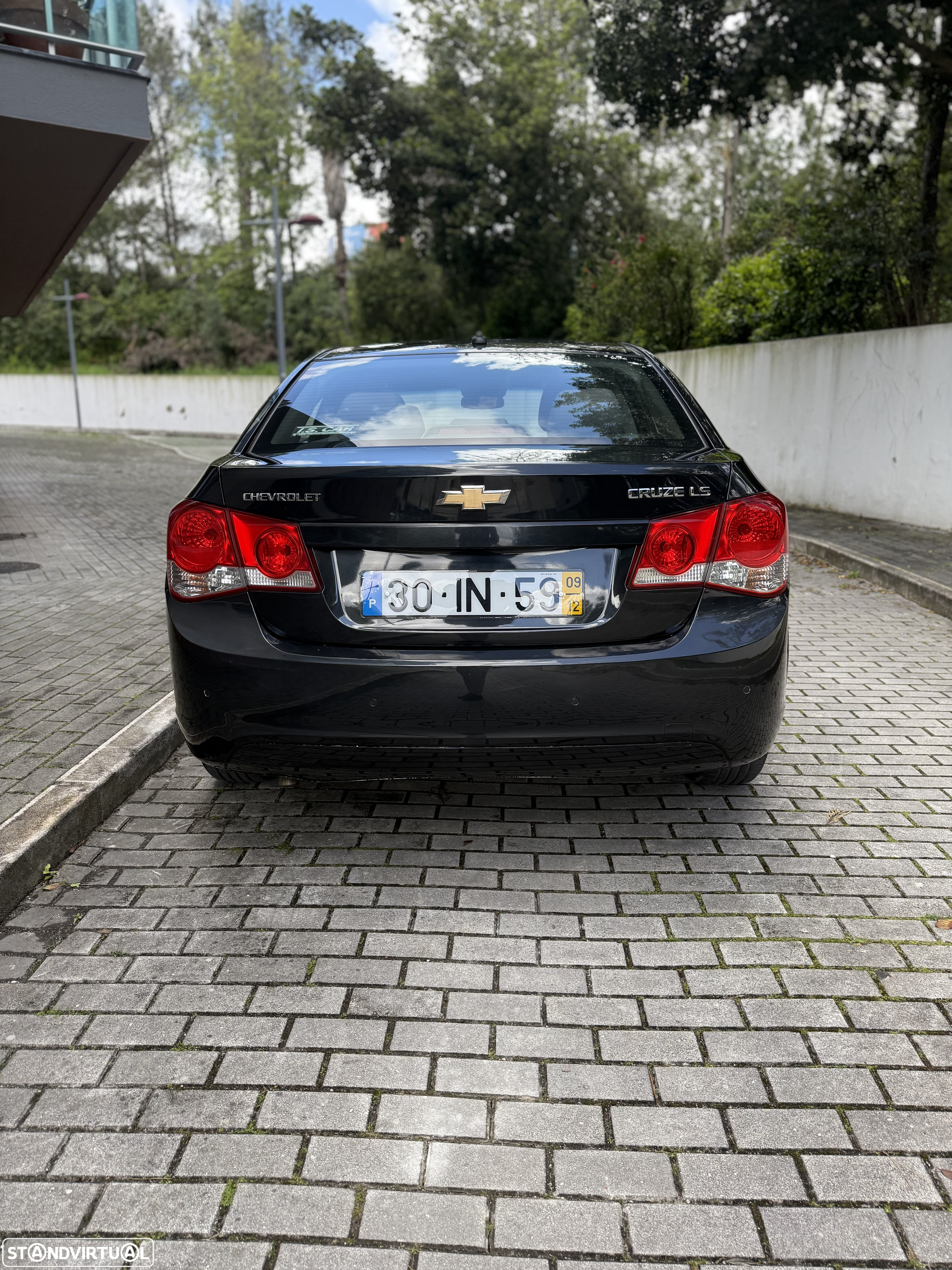 Chevrolet Cruze 1.6 LS - 6