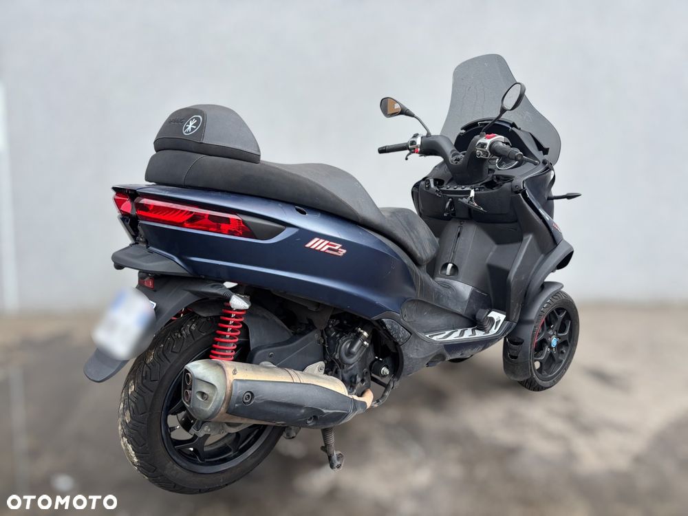 Piaggio MP-3 - 4
