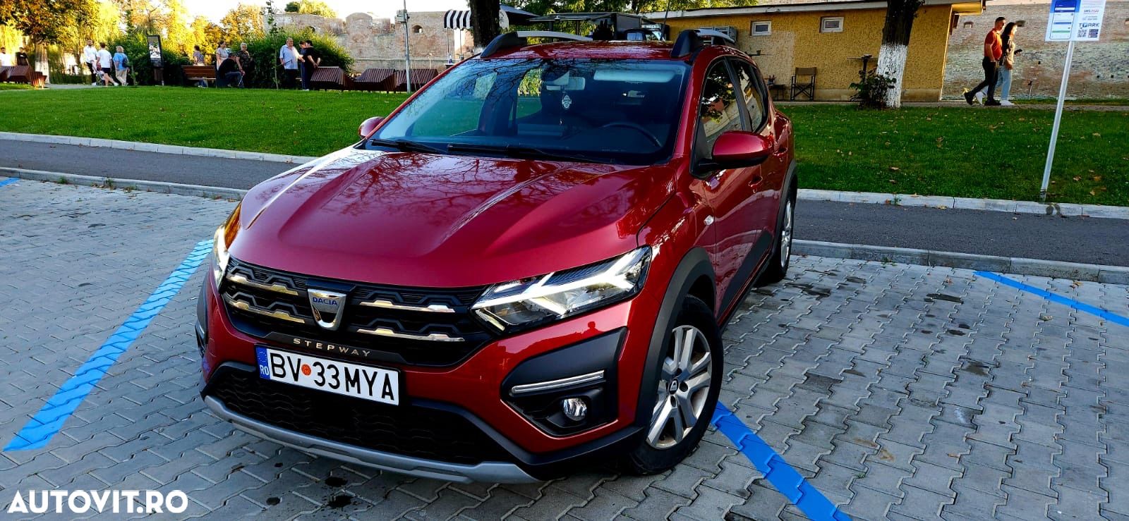 Dacia Sandero Stepway TCe 90 MT6 Comfort - 1
