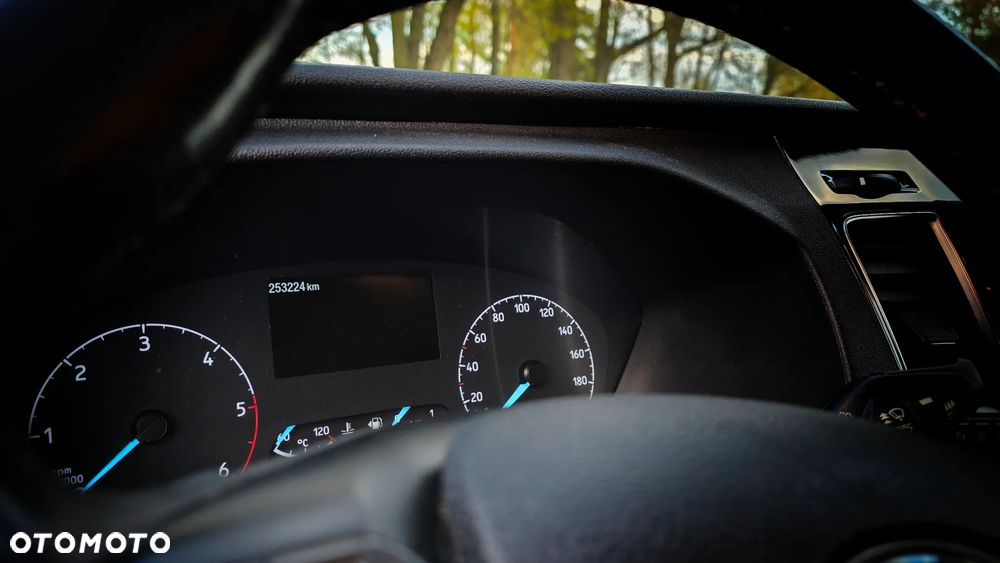 Ford Transit Custom - 26