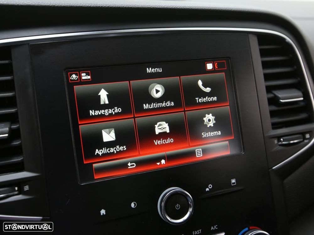 Renault Mégane Grand Coupe - 17