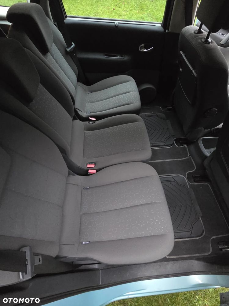 Renault Scenic 1.6 16V Infinity - 15