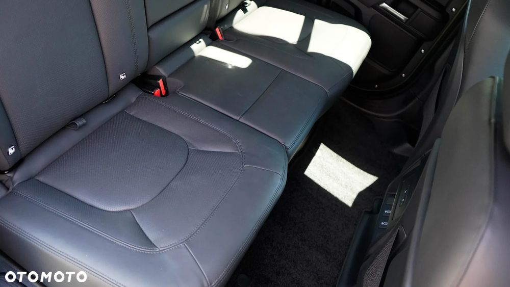 Land Rover Defender 3.0 D350 mHEV X-Dynamic HSE - 34