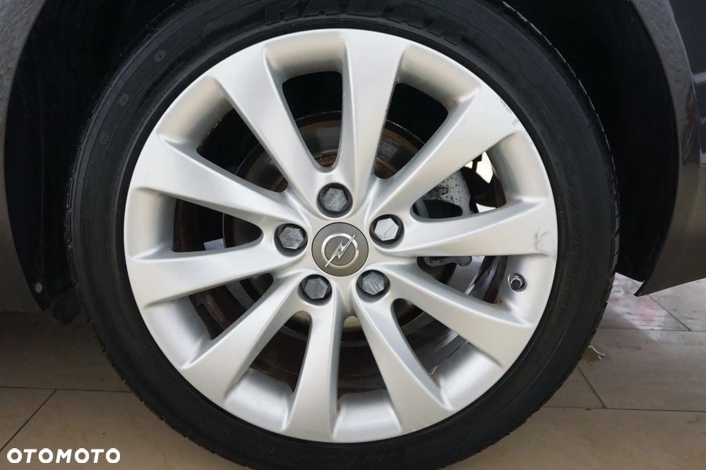Opel Insignia 1.4 T Cosmo S&S - 14