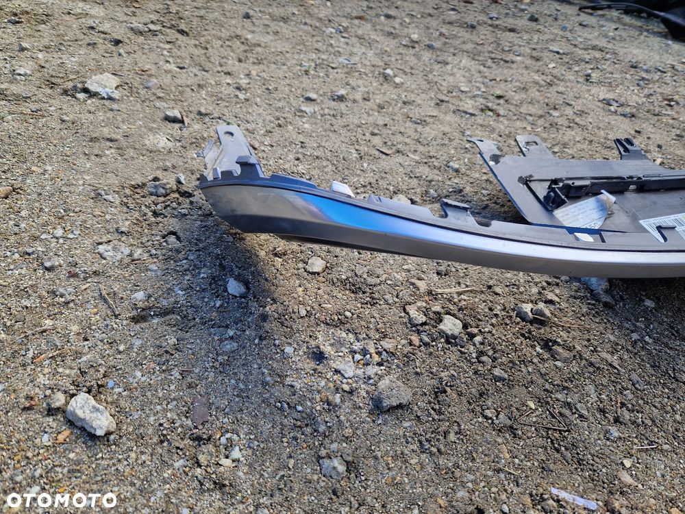 Audi A4 B9 S-LINE Kombi spojler dokładka zderzaka tył tylnego 8W0807521S - 12