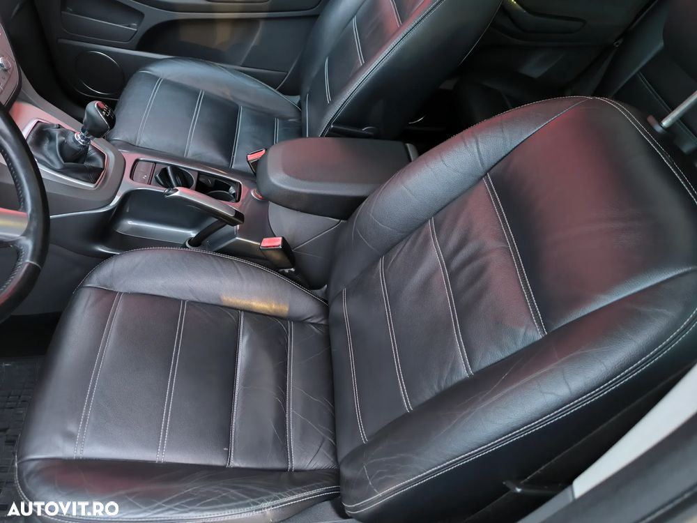 Ford Kuga 2.0 TDCi 4x4 Titanium - 14