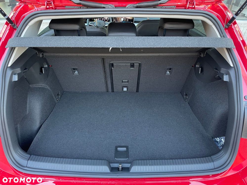 Volkswagen Golf - 28