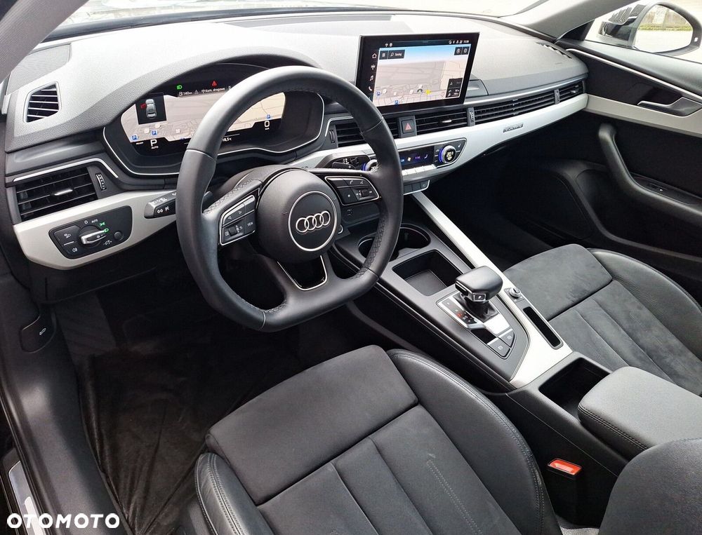 Audi A4 Limousine - 11