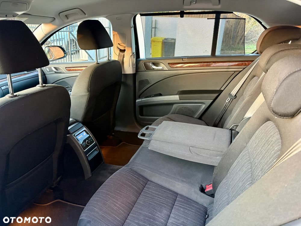Skoda Superb 2.0 TDI Elegance DSG - 15