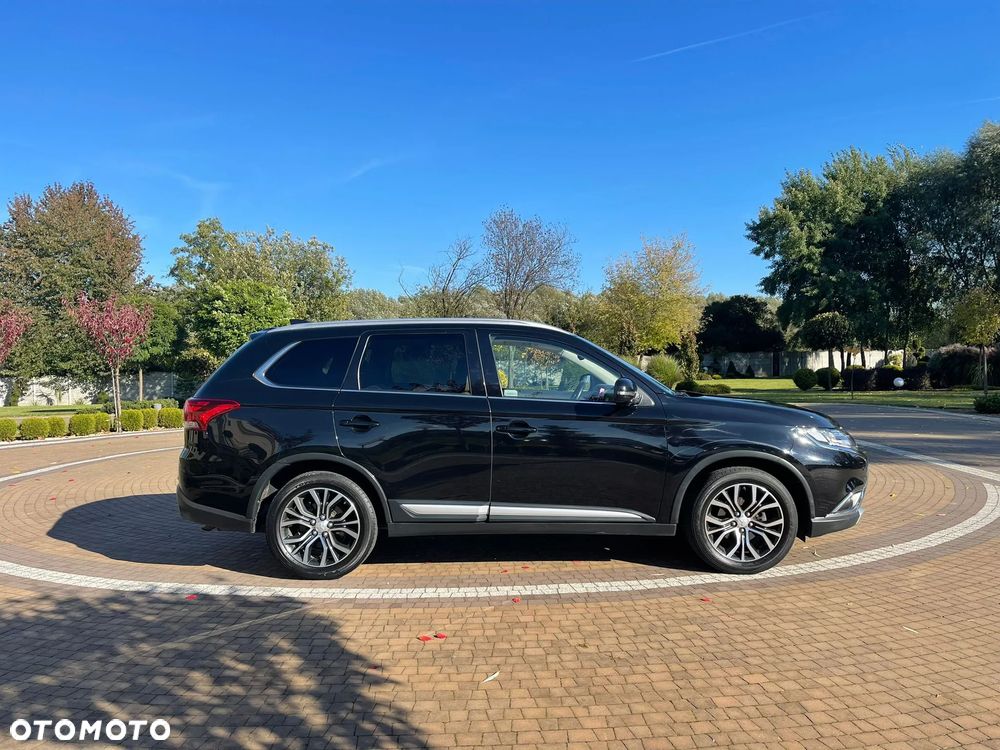 Mitsubishi Outlander - 4