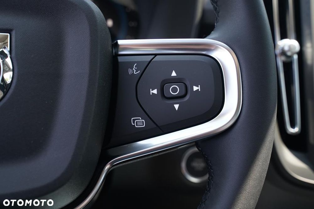 Volvo XC 40 B3 Essential - 16