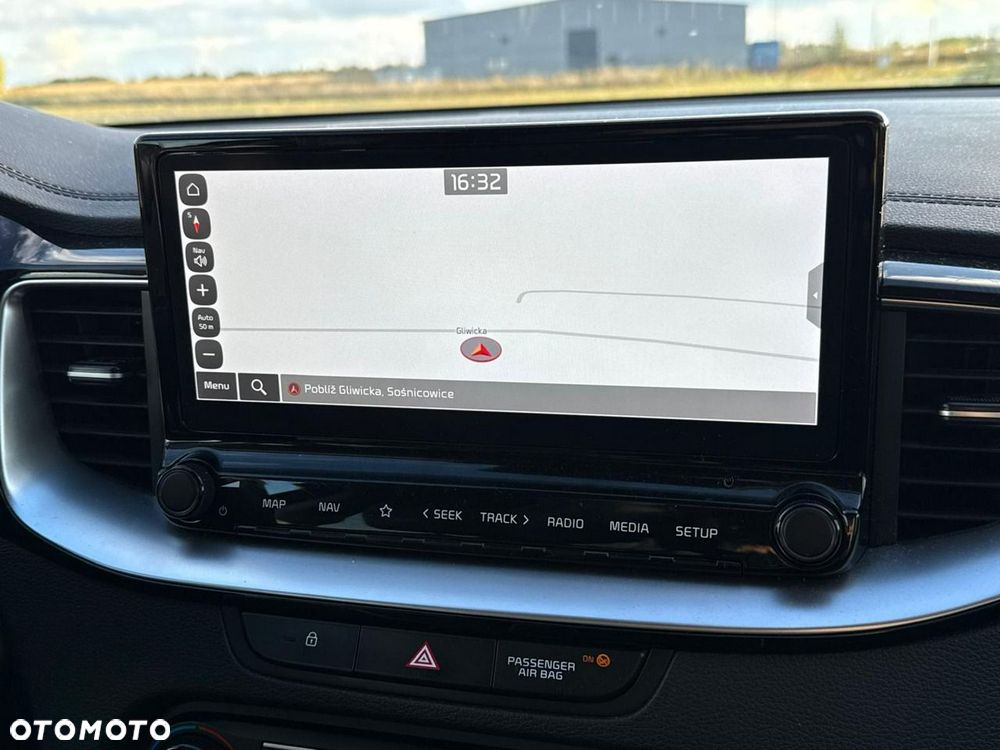 Kia XCeed - 26