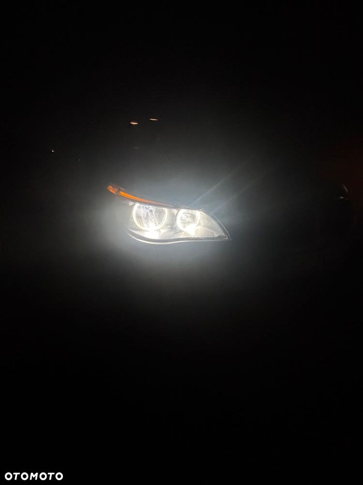 BMW Seria 5 520i - 22