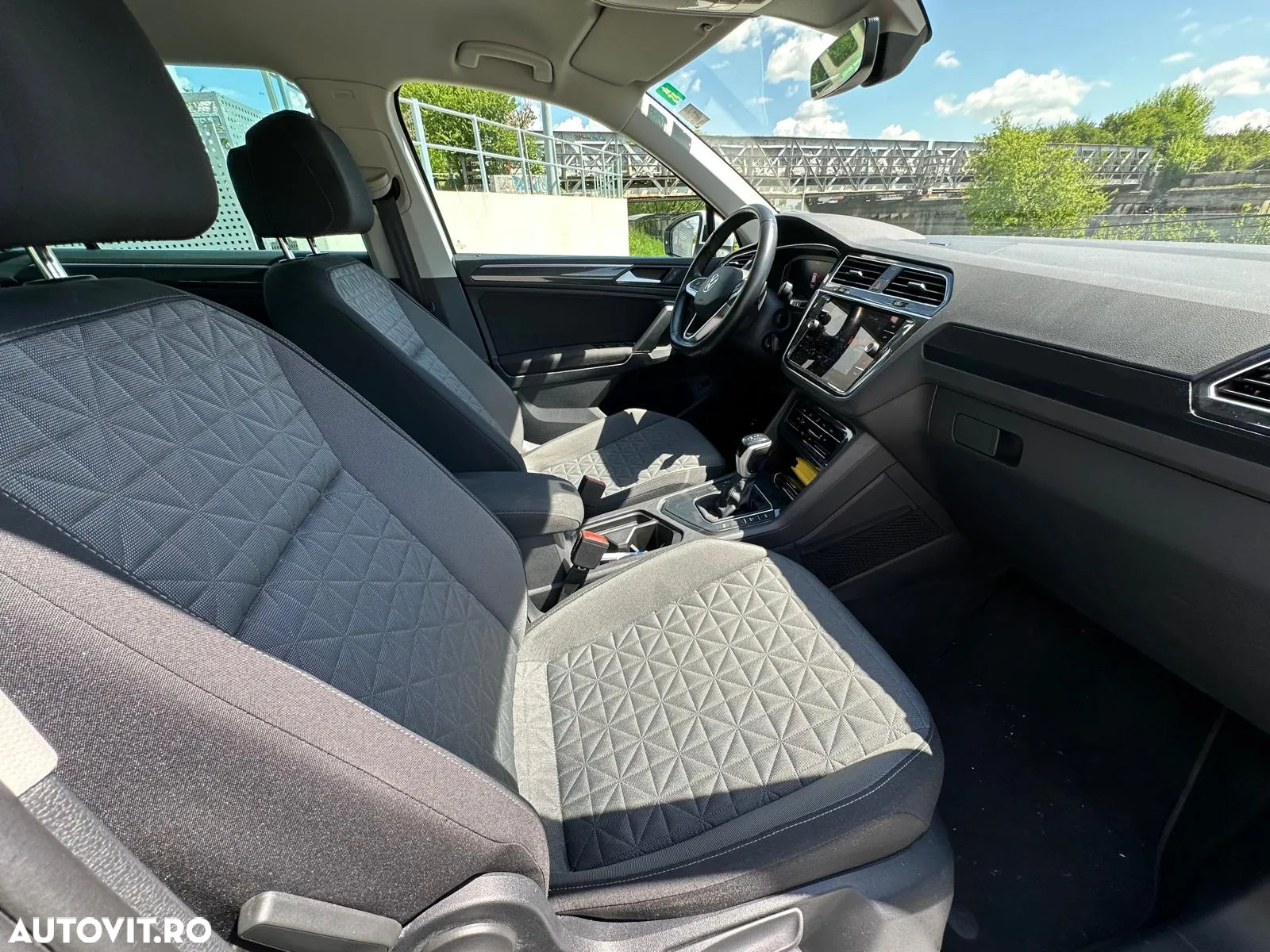 Volkswagen Tiguan - 13