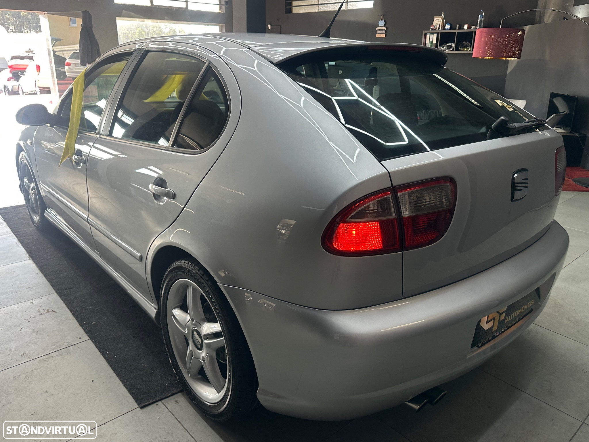 SEAT Leon 1.9 TDI FR - 4