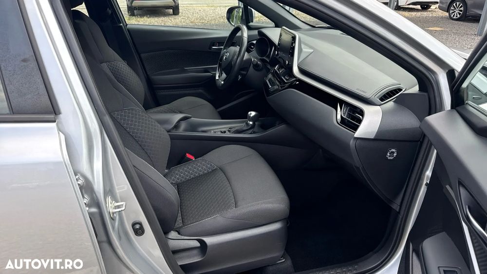 Toyota C-HR 1.8 HSD 122 CP 4x2 CVT Core - 14