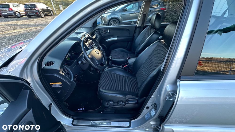 Kia Sportage 2.0 Expedition + - 5