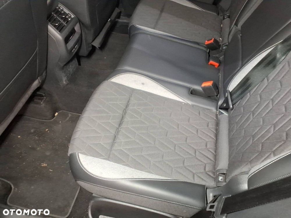 Volkswagen Tiguan - 9