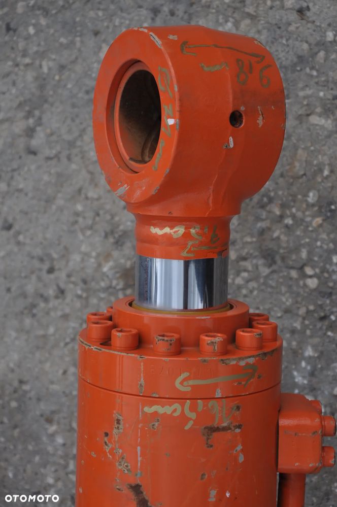 Siłownik Doosan - 4