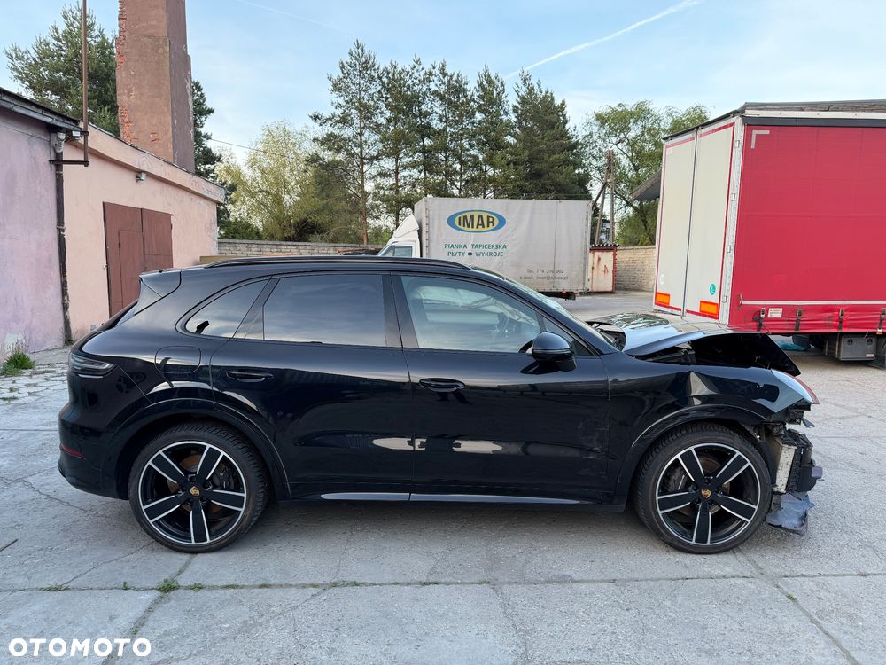 Porsche Cayenne E-Hybrid Tiptronic S Platinum Edition - 2