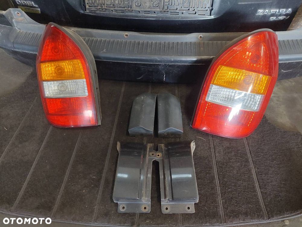 KOMPLETNY TYŁ KLAPA BAGAŻNIKA ZDERZAK TYŁ LAMPY OPEL ZAFIRA A Z298 - 2