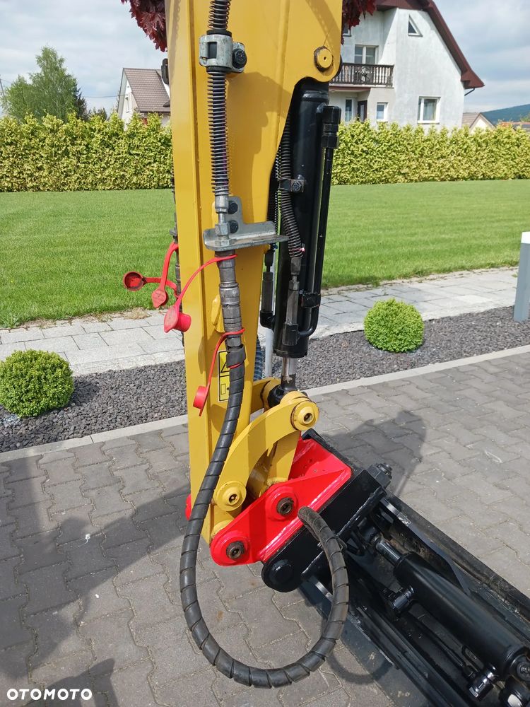 Caterpillar 301.8 - 8